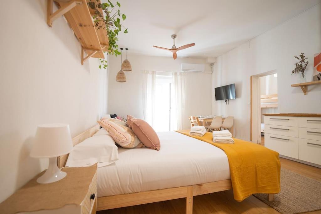 En El Barrio De La Alameda De Hercules Apartament